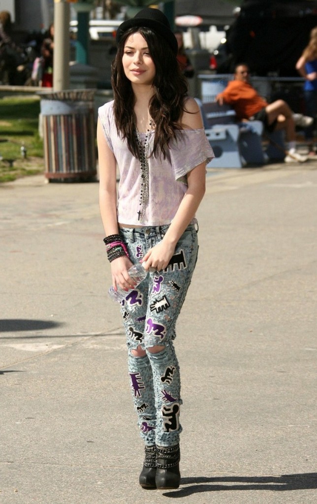 Here is a shot of Miranda on the set of her video wearing the jeans
